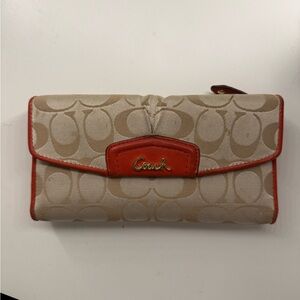 Coach Ashley Signature Wallet in Khaki/Persimmon